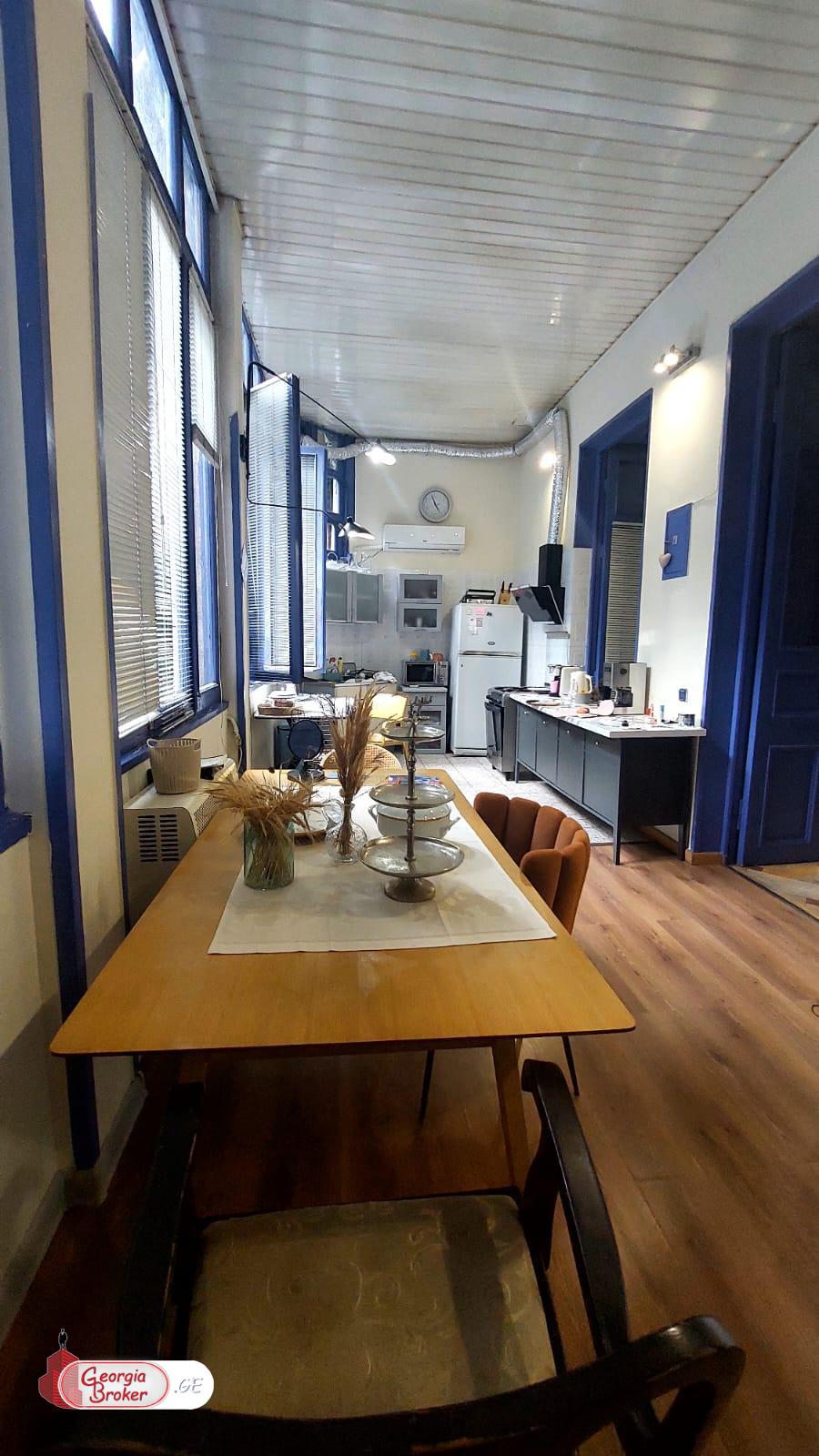 nearly repaired 4-room apartment for rent